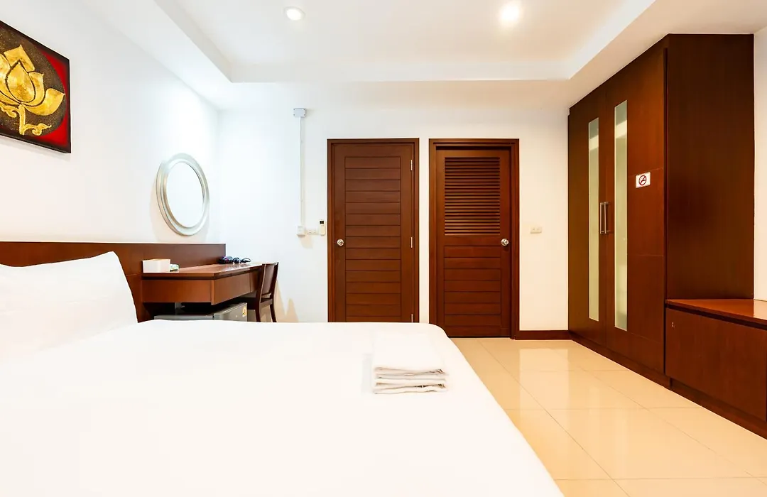 Yon Inn Sukhumvit Soi 4 Bts Nana-1